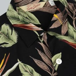NEW ARRIVALS Trophy Clothing Duke Hawaiian Shirt Black 39 NEW ARRIVALS Trophy Clothing Duke Hawaiian Shirt Black