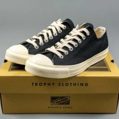 Trophy Clothing Mill Trainers Low-Top Black X Cream