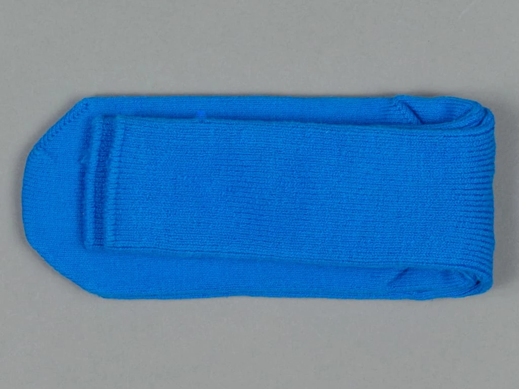 UES Yarn Uneveness Three-Ply Socks Blue 6 UES Yarn Uneveness Three-Ply Socks Blue