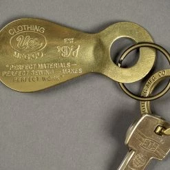 UES Brass Shoehorn Shaped Keyholder Gold